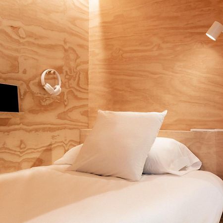 Colo Colo Hostel Walencja Zewnętrze zdjęcie